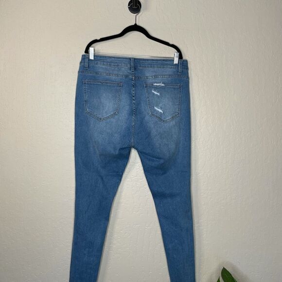 (CRYSTAL ROCK) jeans - Picture 5 of 7